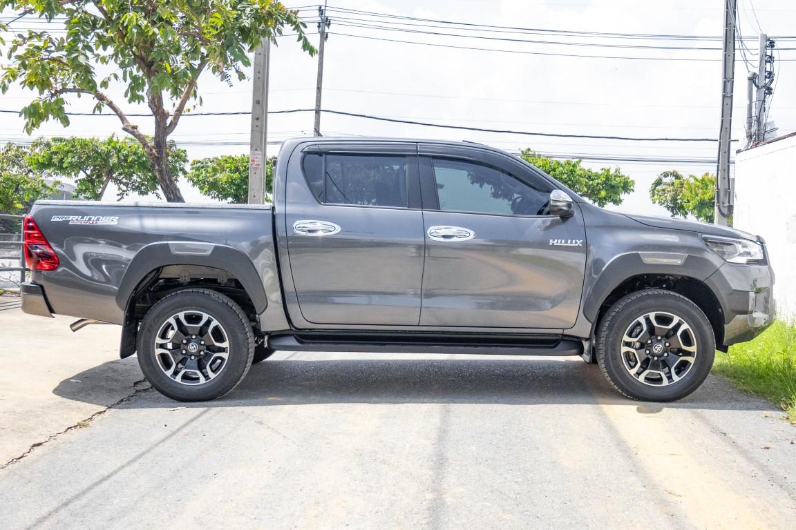 Toyota Hilux Revo Doublecab 2.4 Mid Prerunner M/T 2023 *RK2073*